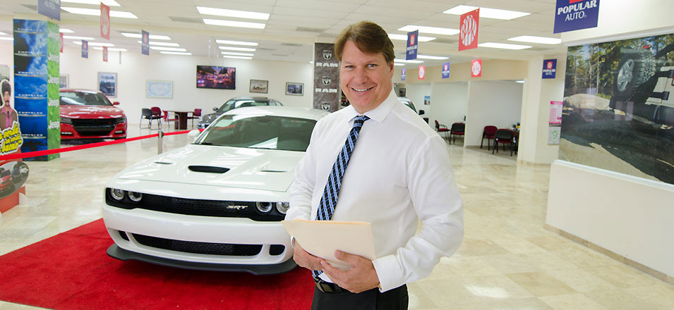 Solicitar financiamiento con Alberic Colon Chrysler